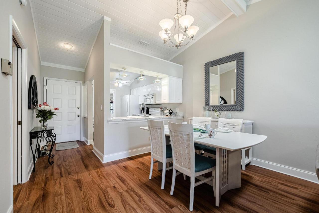 Association, Tennis Courts And Pool, Sleeps 4 - Cinnamon Cove Cozy Condo Форт-Маєрс Екстер'єр фото