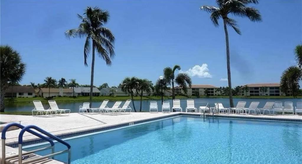 Association, Tennis Courts And Pool, Sleeps 4 - Cinnamon Cove Cozy Condo Форт-Маєрс Екстер'єр фото